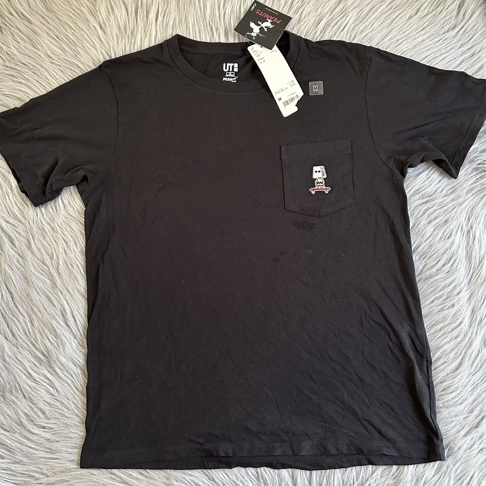 Peanuts By Schulz 2018 T-Shirt Womens Size Medium Black Short Sleeve Top Tee